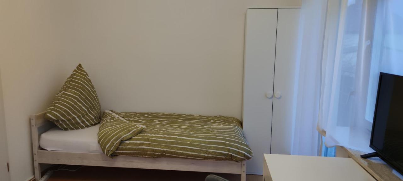Schoene Und Optimal Gelegene Wohnung Og Weisskirchen エクステリア 写真
