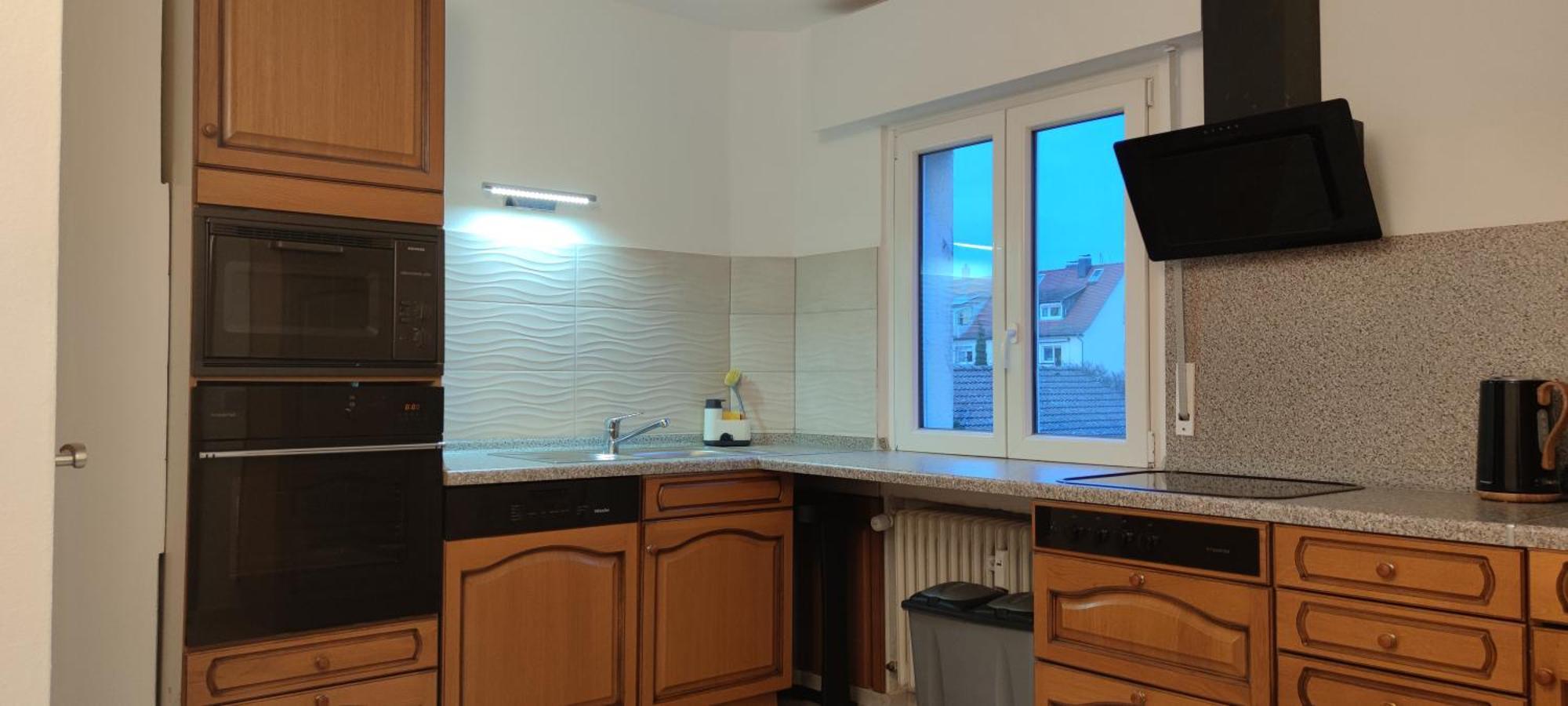 Schoene Und Optimal Gelegene Wohnung Og Weisskirchen エクステリア 写真